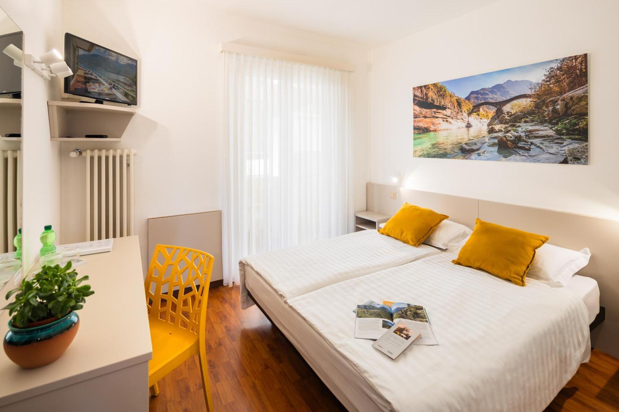 Hotel Rondinella לוקרנו מראה חיצוני תמונה
